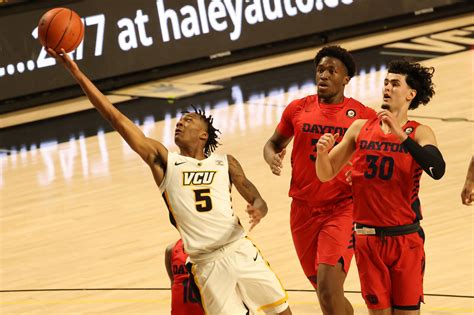 VCU potentially hits major snag with devastating Bones Hyland injury