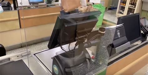 Los Supermercados Publix Instalan Placas En Los Cajeros Tras Denunciar