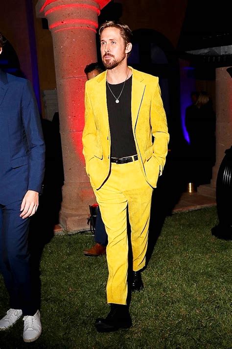 Ryan Gosling Looks So Handsome In Yellow Suit For Rare Public Appearance I Know All News