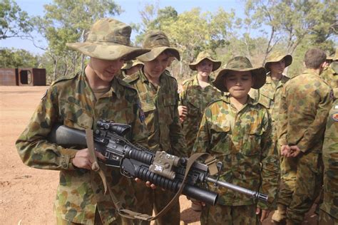 dvids images australian army cadets visit mrf d marines [image 2 of 10]