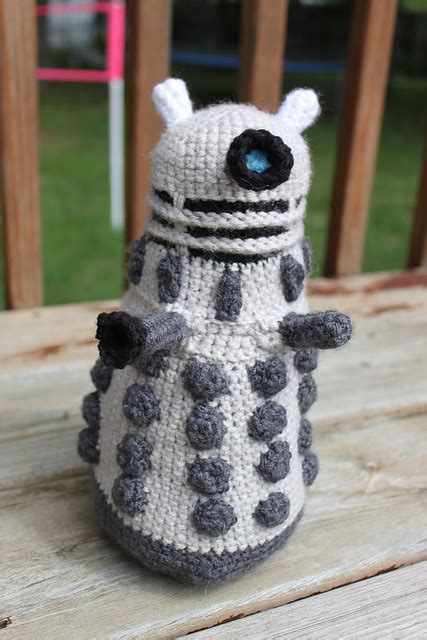 Ravelry Doctor Who Inspired Dalek Amigurumi Pattern Pattern By Kristel