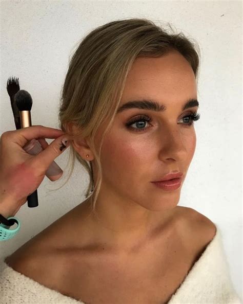 How To Choose A Makeup Artist For Your Wedding Day Polka Dot Wedding