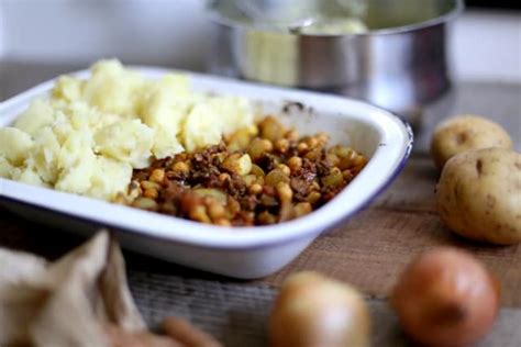 This quorn shepherd's pie is one of our family favourites and i hope it will become one of yours too! Moroccan Shepherd's Pie - The Hedgecombers