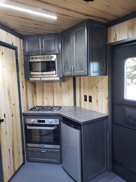 Pin By Leo Lavallee On Cargo Trailer Camper Enclosed Trailer Camper