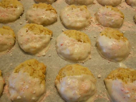 Sift together flour, baking soda, cream of tart. The Pub and Grub Forum: Paula Deen's Meemaw Christmas Cookies