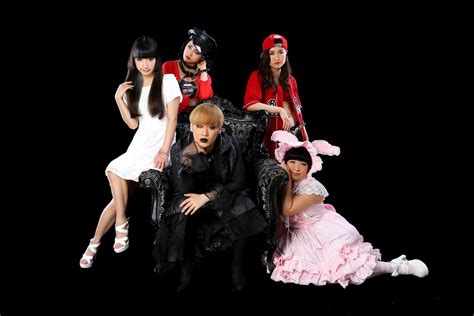 Music profile for 東京ゲゲゲイ, formed 2013. 東京ゲゲゲイ 新曲「捧げたい」を配信リリース | SPICE ...