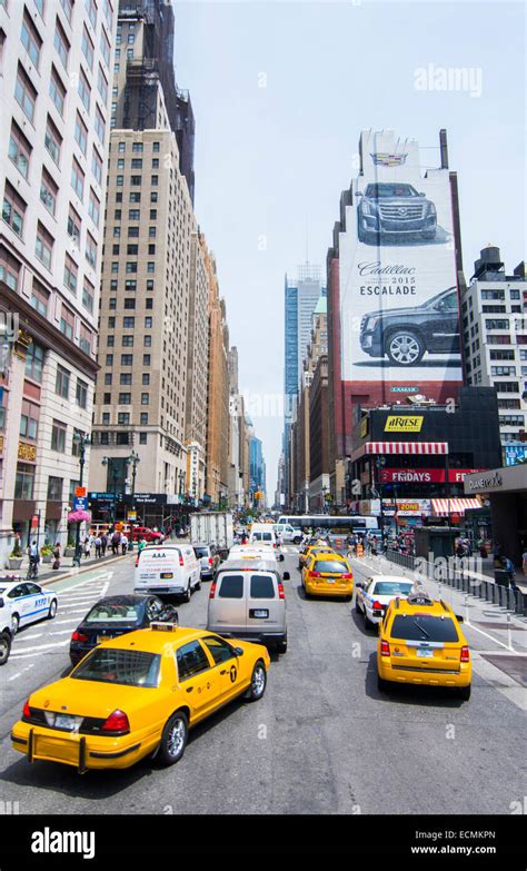 New York City New York Busy 34th Street With Traffic And People In