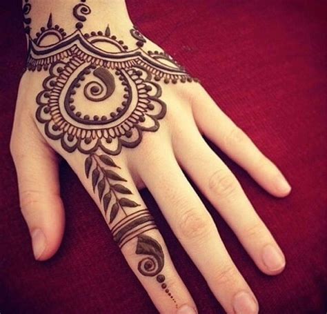 11 Awesome And Elegant Henna Tattoo Ideas Awesome 11