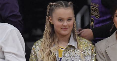 jojo siwa almost got trampled at an nba game pedfire