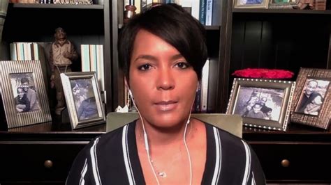 Atlanta Mayor Keisha Lance Bottoms Tweets Request For Nail Salon Patrons Cnn