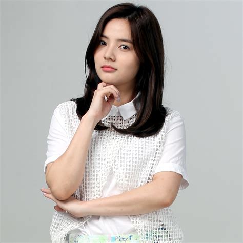 South Korean Actress Song Yoo-jung Dead at 26 - E! Online - AU