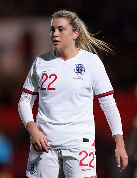England S New Maidstone Born No Alessia Russo Helps Lionesses Finish