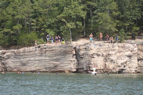 Cliff Jumping At Greers Ferry Lake Travel Arkansas