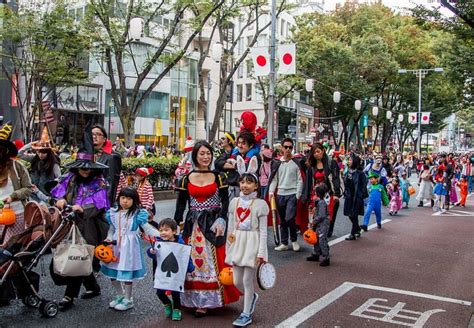 Halloween In Japan Zwischen Kostümrausch Und Konsumkultur