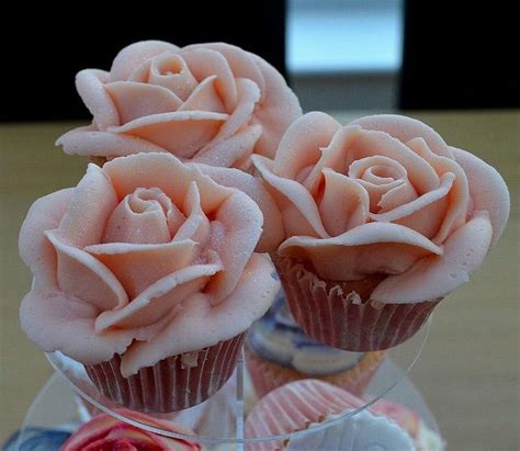 I Love These Rose Petal Cupcakes Petal Cupcakes Rose Petals Cupcakes