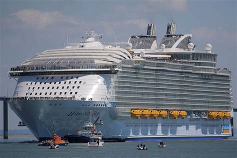 In Pics Worlds Largest Cruise Ship Sets Sail