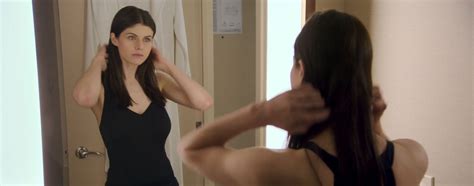Alexandra Daddario And Kate Upton Sexy The Layover 2017 Hd 1080p