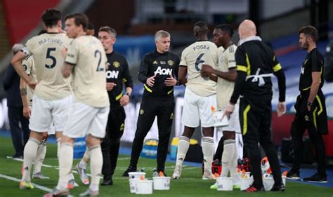 Follow all the latest updates from the showdown at stamford bridge Man Utd team news: Predicted 4-3-3 line-up vs Chelsea ...
