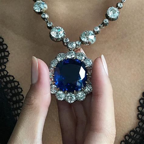 Christie S Jewellery On Instagram Stunning Antique Sapphire And