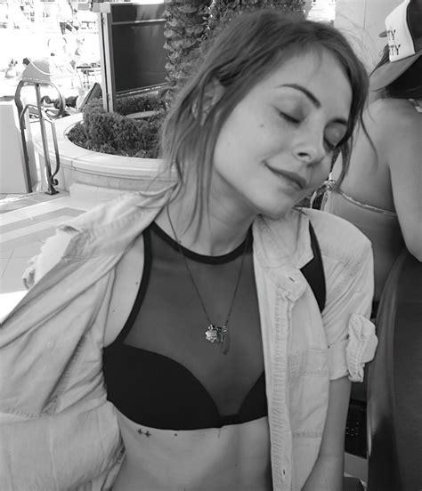 Willa Holland Nue 22 Photos Célébrité nue