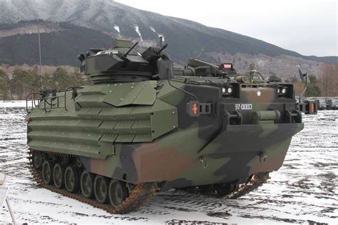 Japan Receives Its First Aav 7 Assault Vehicles Defence Blog
