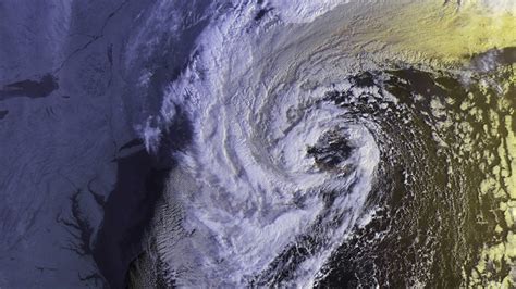 The Perfect Storm Lashed The Northeast 25 Years Ago Videos From The