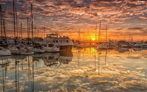 State Of California The United States San Diego Harbour Sunrise