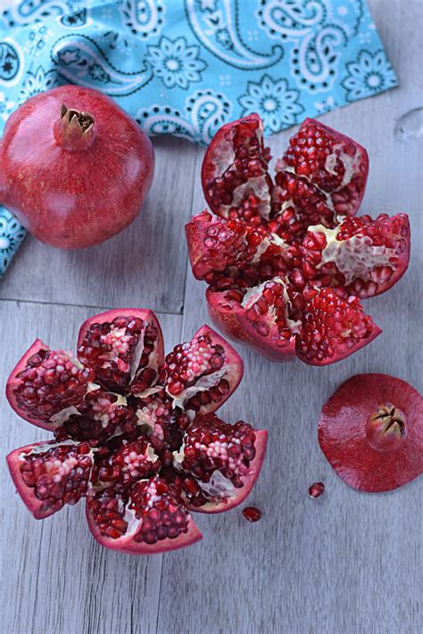 How else do you get stronger? How to Cut and De-Seed a Pomegranate | AZCookbook.com by ...