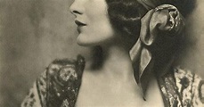 Silent film star Evelyn Brent, 1924. : OldSchoolCool