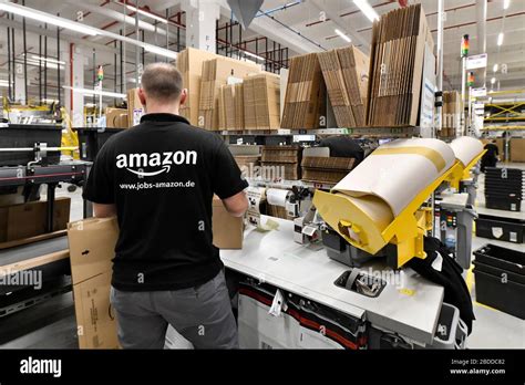 Amazon Security Jobs Near Me