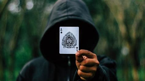 He has consistently denied killing her and was filmed taking a polygraph test in april last year after demanding to be put under the scrutiny of the lie detector for years. Man from future who passed lie detector test says he has ...