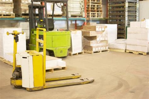 With a hand pallet truck or jack with scale, you can save time, manpower and space. How to Operate an Electric Pallet Jack | It Still Runs