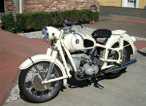Vintage Bmw Motorcycle Bmw Motorcycle Bmw Motorbikes Bmw Motorcycles