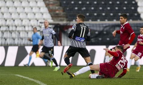 Η ένωση πηγαίνει πάνοπλη στην κυψέλη με μοναδική απουσία τη στέλλα λαγουδάκη. ΑΕΛ-ΠΑΟΚ: Το κανάλι του επαναληπτικού αγώνα - foul.gr