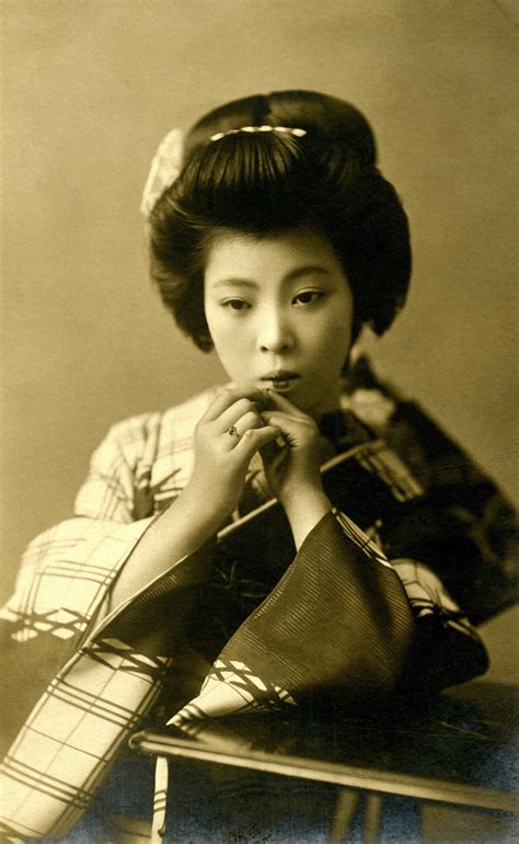 fotos gratis persona mujer vendimia retro retrato asia dama peinado japonés