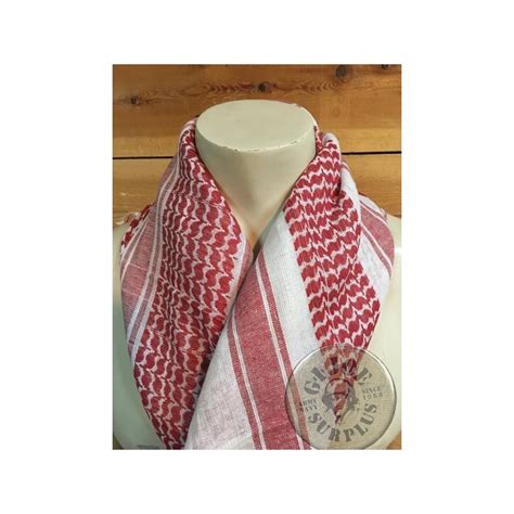 A comprar este pañuelo palestino autentico (kufiya, keffiyeh, hatta o shemagh), apoyas la fabricación de un producto típico palestino, orgullo nacional y símbolo mundial de la liberación y la autodeterminación del pueblo palestino. PAÑUELO PALESTINO COLOR ROJO