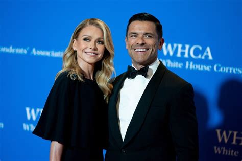 Kelly Ripa And Mark Consuelos Hilariously Recollect Their Differing