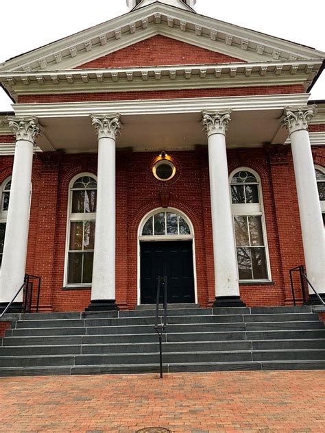 Entryway Of Historic Loudoun County Courthouse In Leesburg Virginia