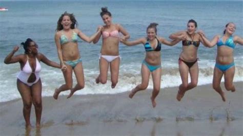 Beach Photos Taken At The Right Moment Beach Fails Compilation