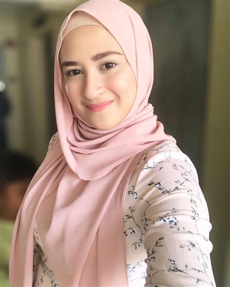 Pin Oleh Fingo Malaysia Official Di Awek Manis Wanita Cantik