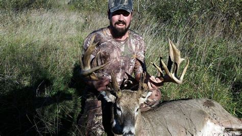 Pennsylvania Hunters Trophy Buck Sets New Record
