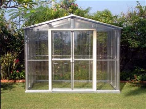 Check out all the features, pros and cons of your next a greenhouse kit ultimately offers you that stable, warm environment required for your plants to grow and flower all year long. 10'x10' Metal Outdoor Greenhouse kit