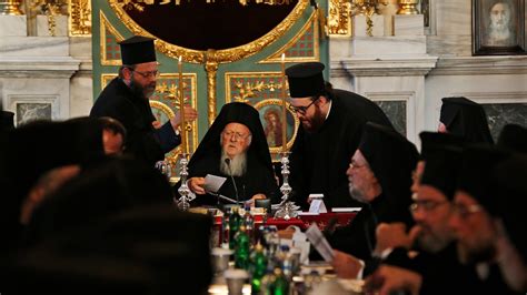 Russia Ukraine Tensions Set Up The Biggest Christian Schism Since 1054 The New York Times