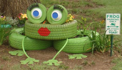 Where do the old tires go? Creative Ideas - DIY Lovely Frog Garden Decor from Old Tires