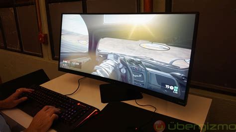 Omen X 35 Inch Curved Display By Hp Review Hands On Ubergizmo