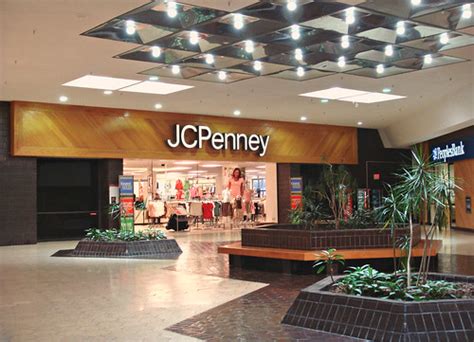 Jcpenney Court At Hampshire Mall Jcpenney Opened Its Doors Flickr