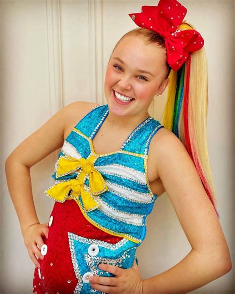 How Dancing With The Stars Jojo Siwa Built Her Million Dollar Teen Empire From Youtube Videos