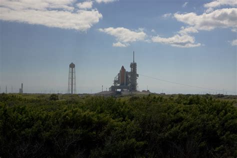 Shuttle On Launch Pad Launch Pad 39a With Space Shuttle Di Flickr