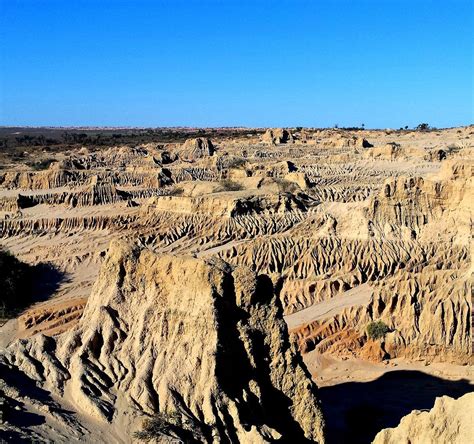 Walls Of China Mungo National Park What To Know Before You Go