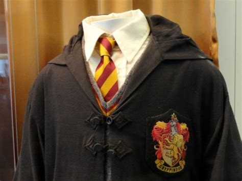 How To Create A Hogwarts Student Uniform Costume For Halloween Holidappy